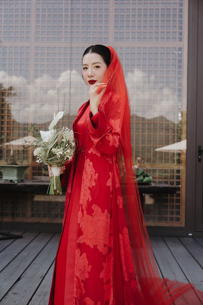 Vietnamese wedding ceremony and traditions, documentary wedding photography by Nupakachi