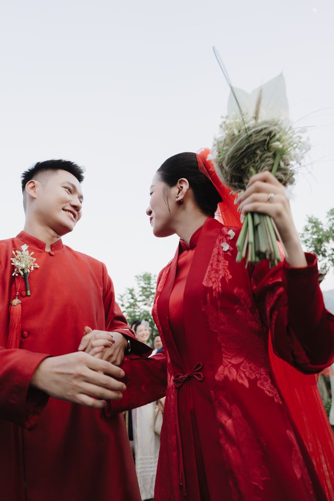 Vietnamese wedding ceremony and traditions, documentary wedding photography by Nupakachi
