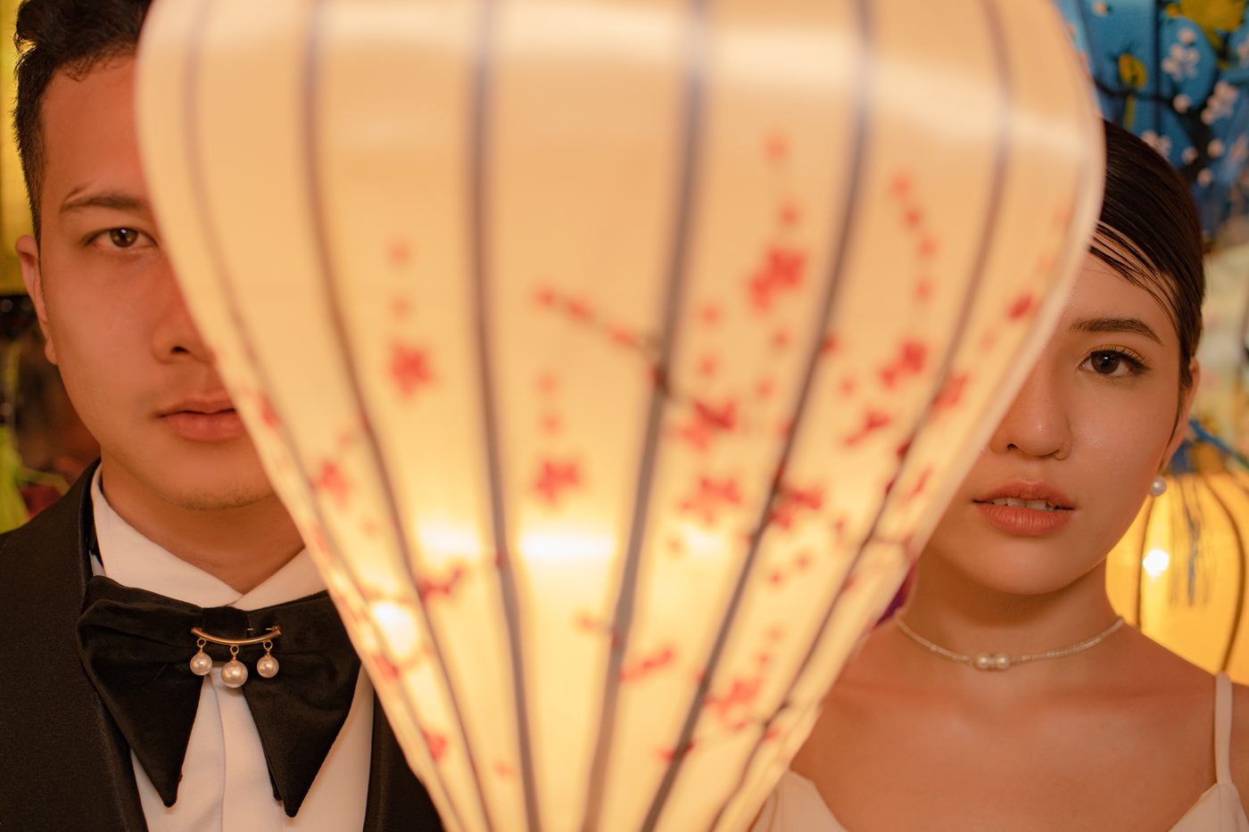 Gương mặt cặp đôi sau chiếc đèn lồng lụa Hội An, prewedding Nupakachi