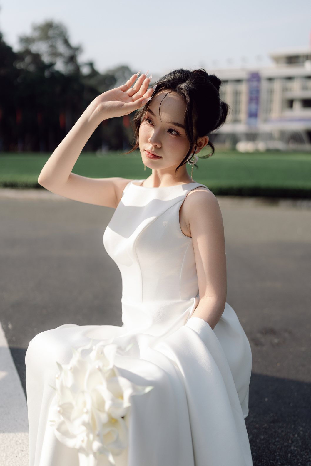 Cô dâu che nắng trên thảm cỏ Dinh Độc Lập, prewedding Sài Gòn Nupakachi