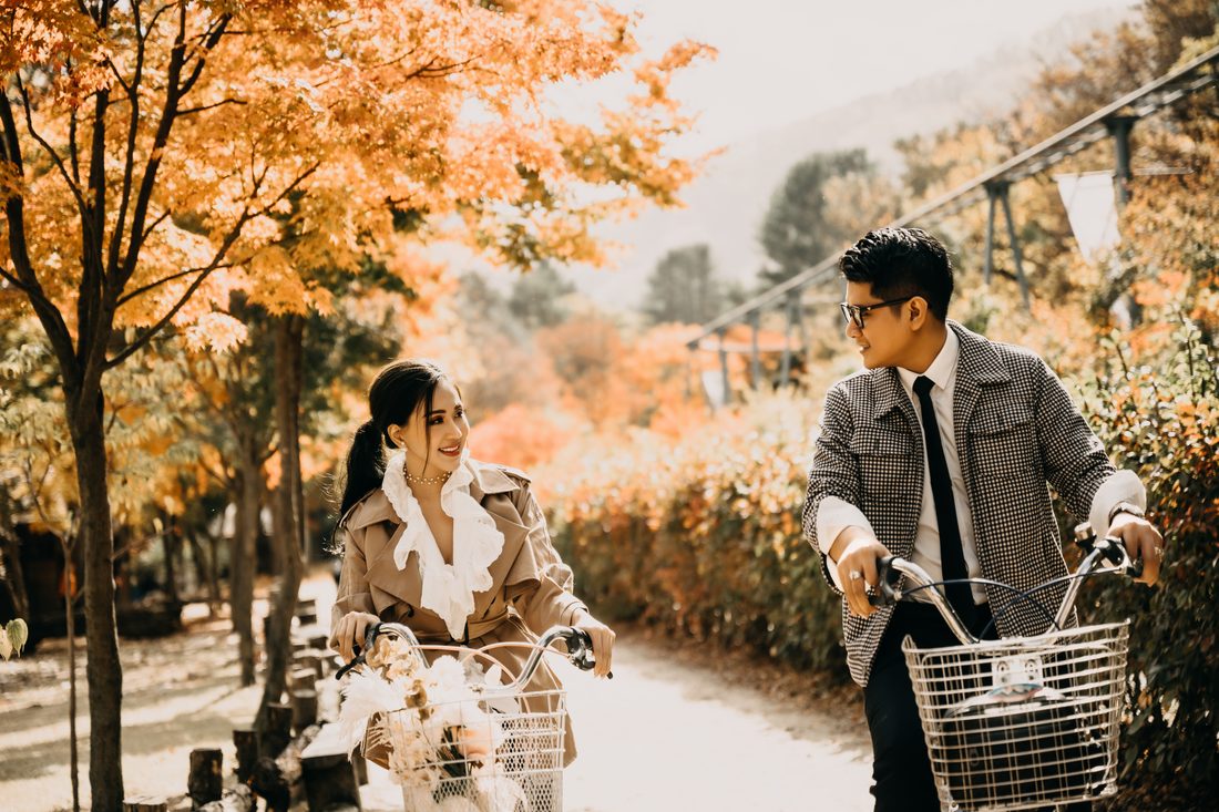 Đạp xe giữa mùa thu Hàn Quốc