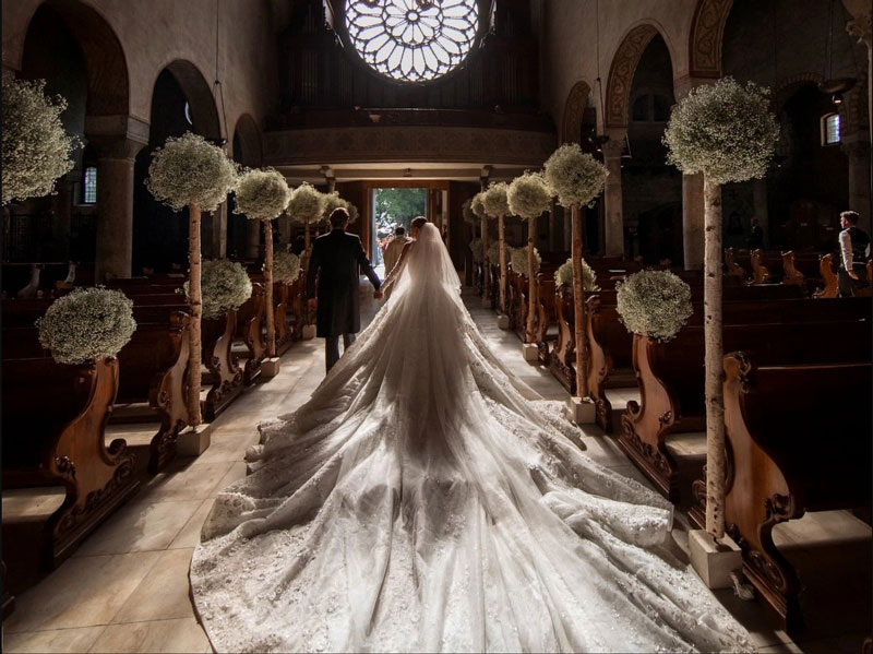 Váy cưới của Victoria Swarovski